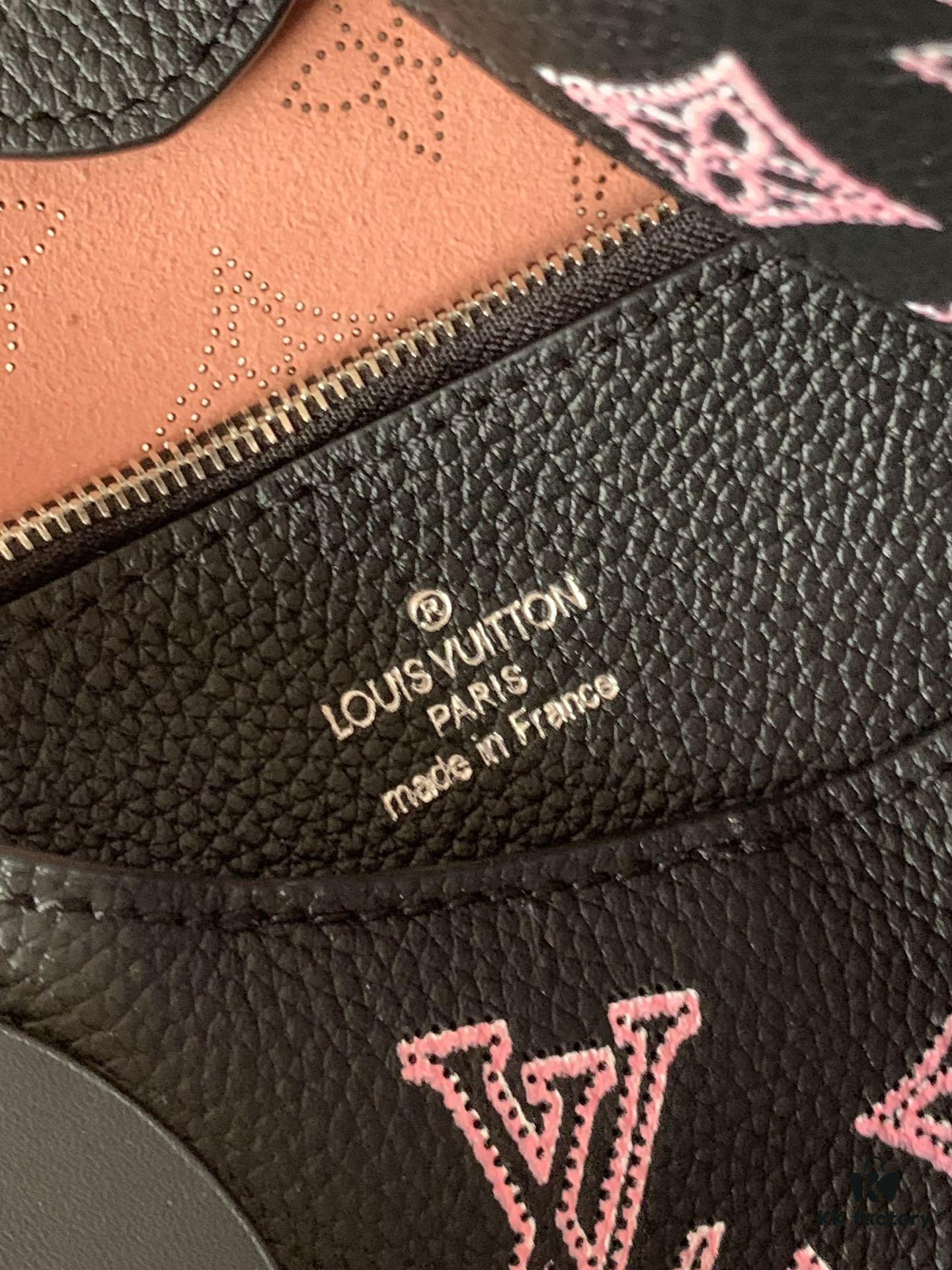 693088db6e68136f4d9a8a37 Top Quality Original Order Exclusive Real Shot M53188 M21299 Black and White Printed Handbag