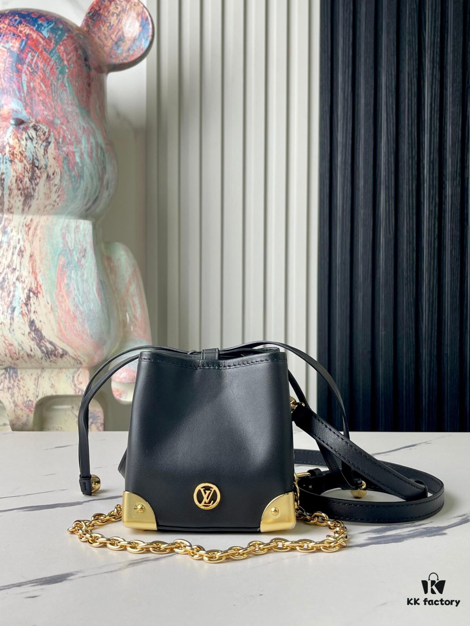 693088e16e68136f4d9a8a41 Top Quality Original Order Exclusive Real Shot M82886 M82885 Black Full Leather Mini Bucket Bag Bamyang Bag Series Zjs jh Online Only Handbag