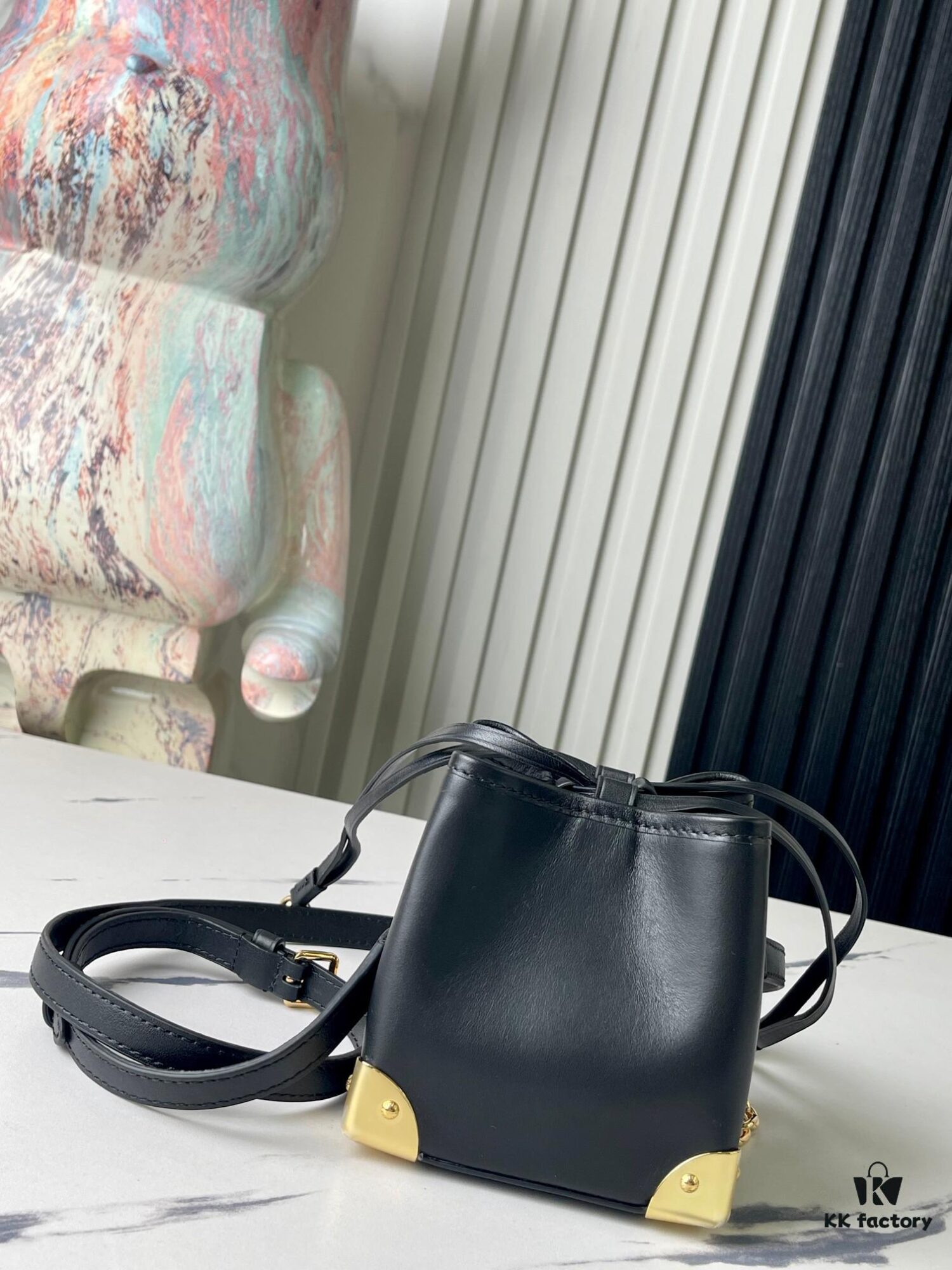 693088e46e68136f4d9a8a46 Top Quality Original Order Exclusive Real Shot M82886 M82885 Black Full Leather Mini Bucket Bag Bamyang Bag Series Zjs jh Online Only Handbag