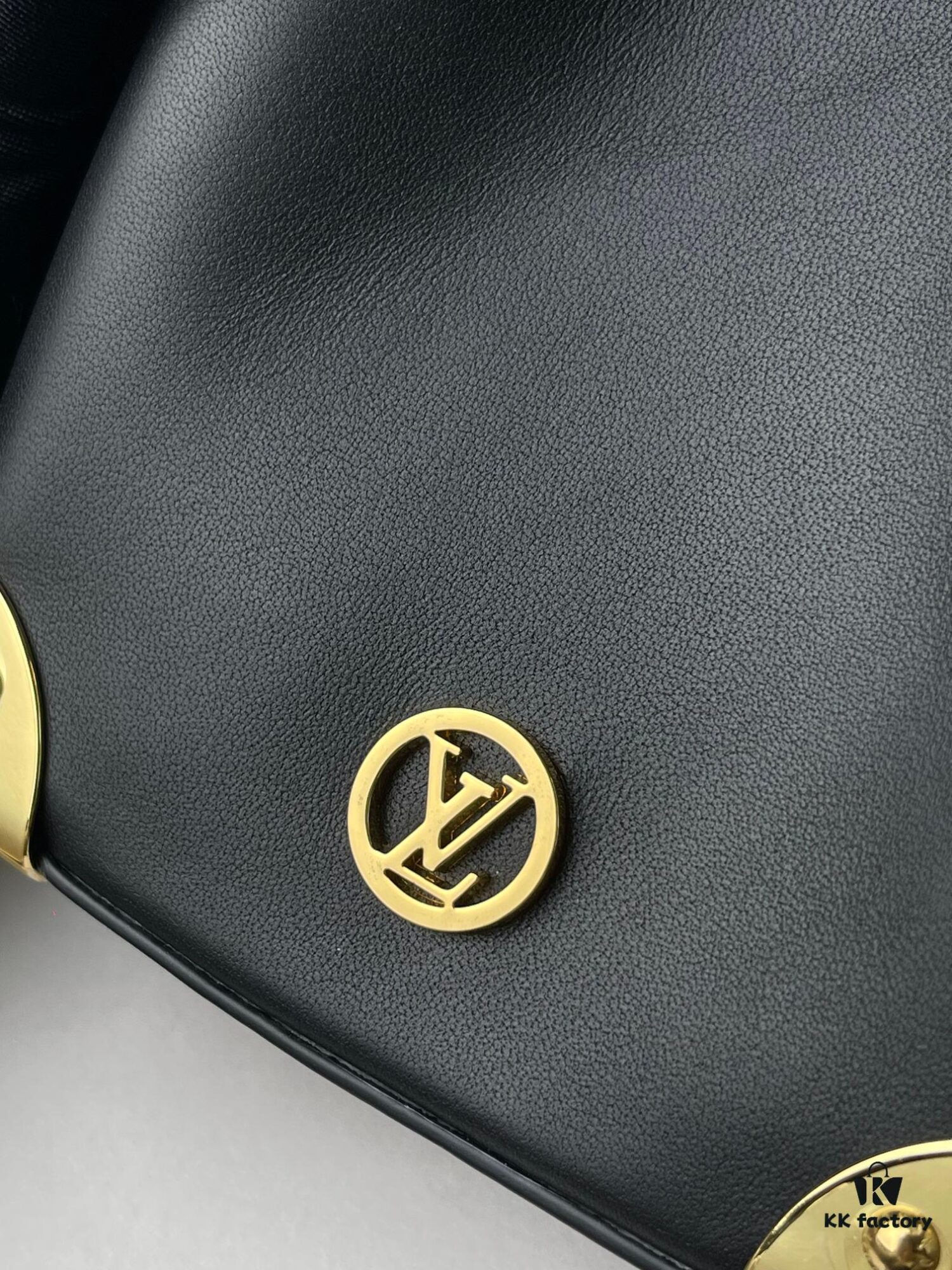 693088e56e68136f4d9a8a48 Top Quality Original Order Exclusive Real Shot M82886 M82885 Black Full Leather Mini Bucket Bag Bamyang Bag Series Zjs jh Online Only Handbag