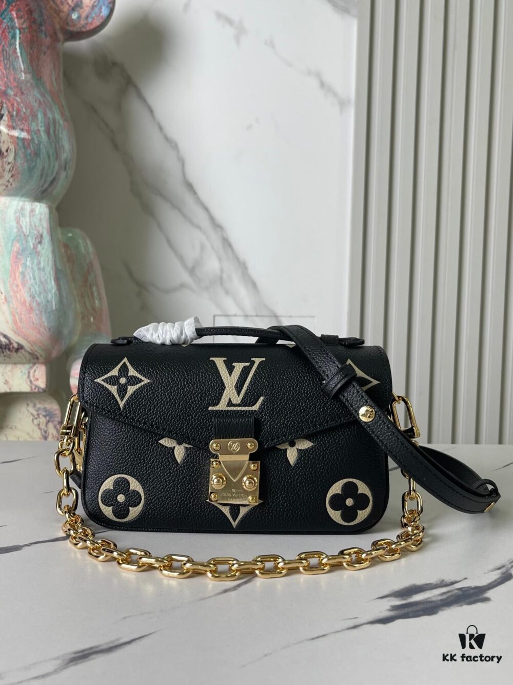 Top Quality Original Order Exclusive Real Shot M46596 Black Silkscreen Full Leather Messenger Bag Series Small East West Métis Handbag