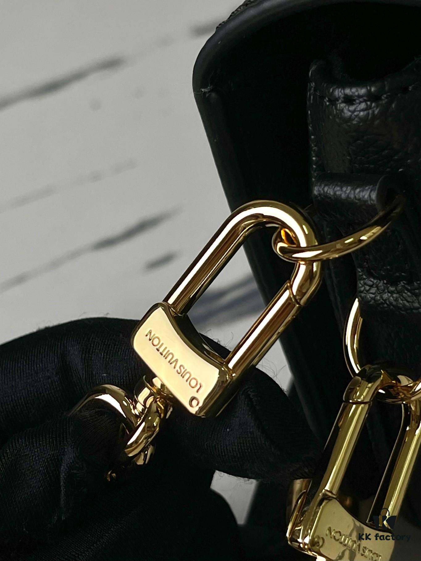 693088f26e68136f4d9a8a5f Top Quality Original Order Exclusive Real Shot M46596 Black Silkscreen Full Leather Messenger Bag Series Small East West Métis Handbag