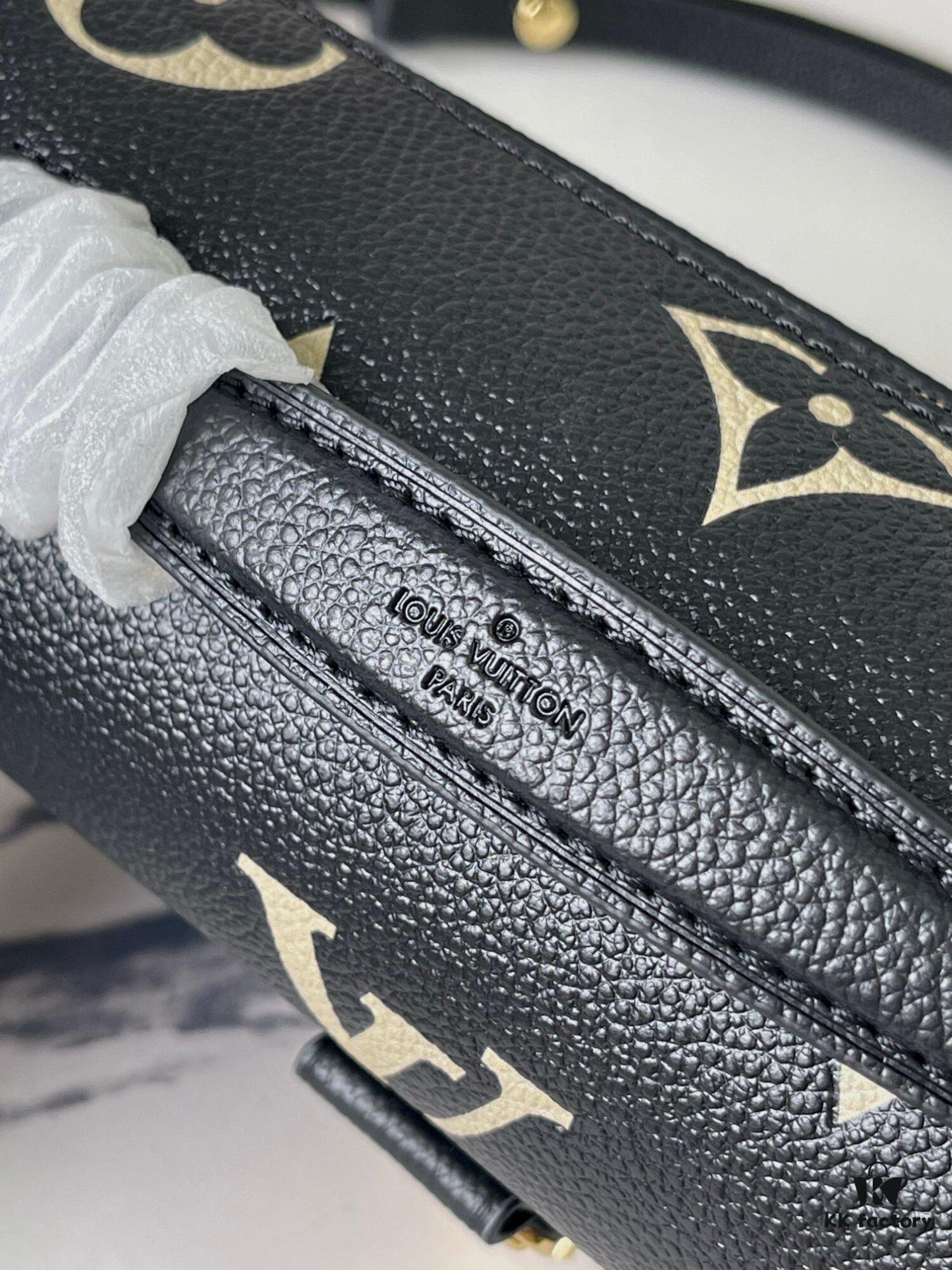 693088f56e68136f4d9a8a64 Top Quality Original Order Exclusive Real Shot M46596 Black Silkscreen Full Leather Messenger Bag Series Small East West Métis Handbag