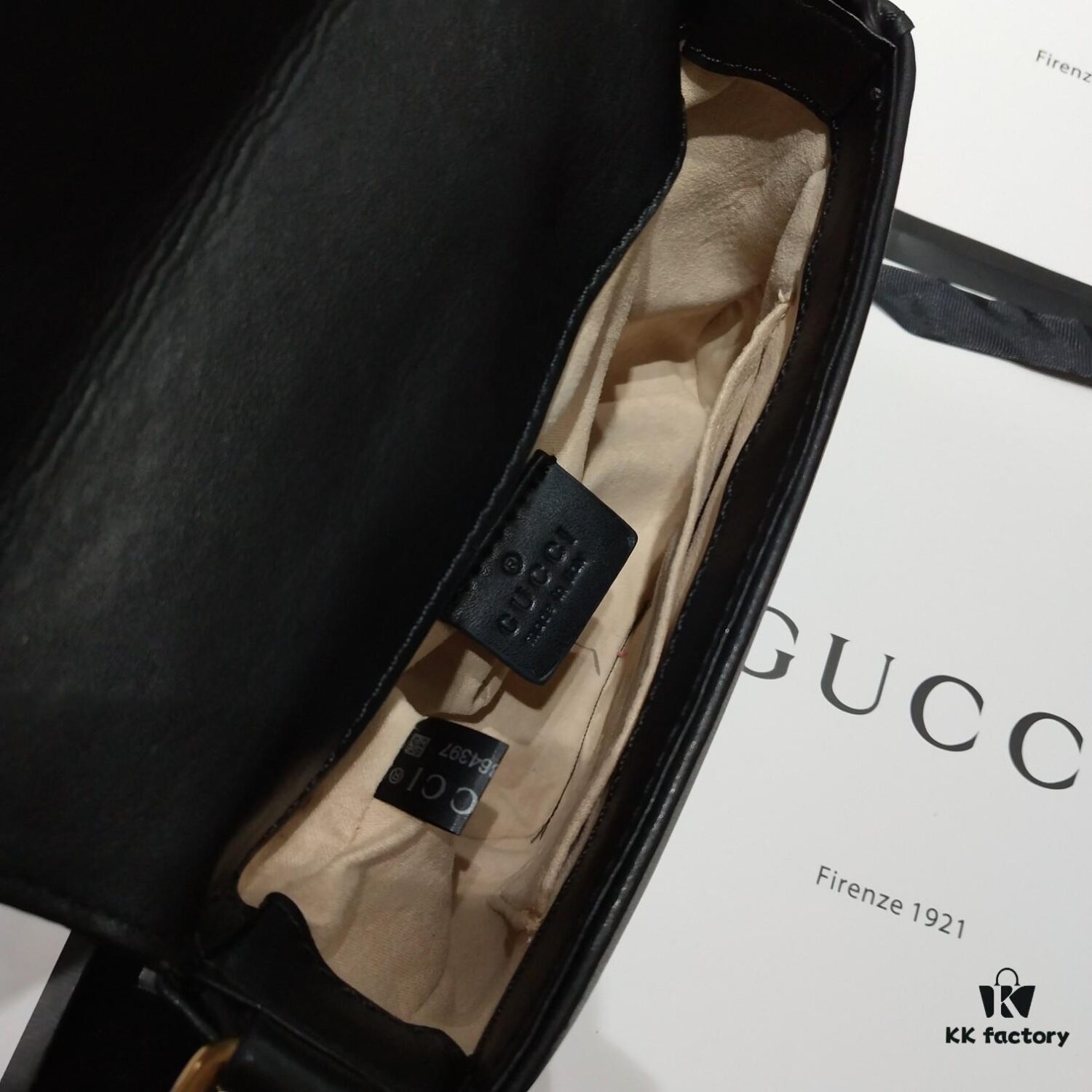 GG Marmont Wavy Texture Chain Bag in Large and Small Sizes