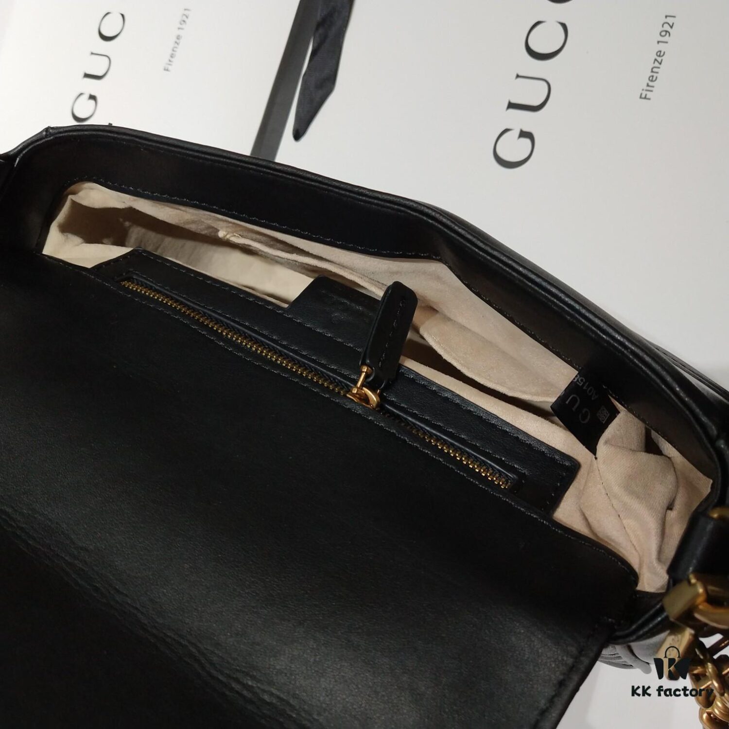 GG Marmont Wavy Texture Chain Bag in Large and Small Sizes