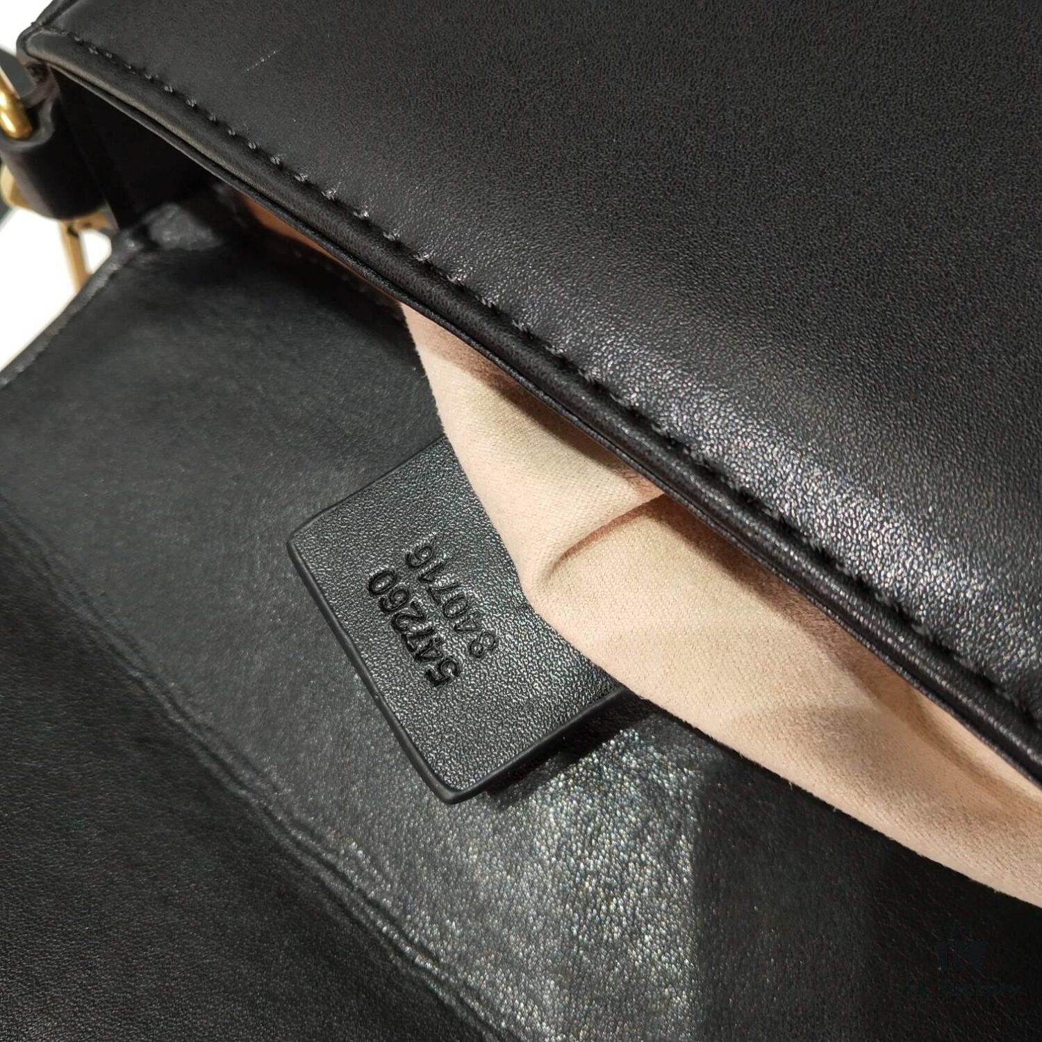 GG Marmont Wavy Texture Chain Bag in Large and Small Sizes