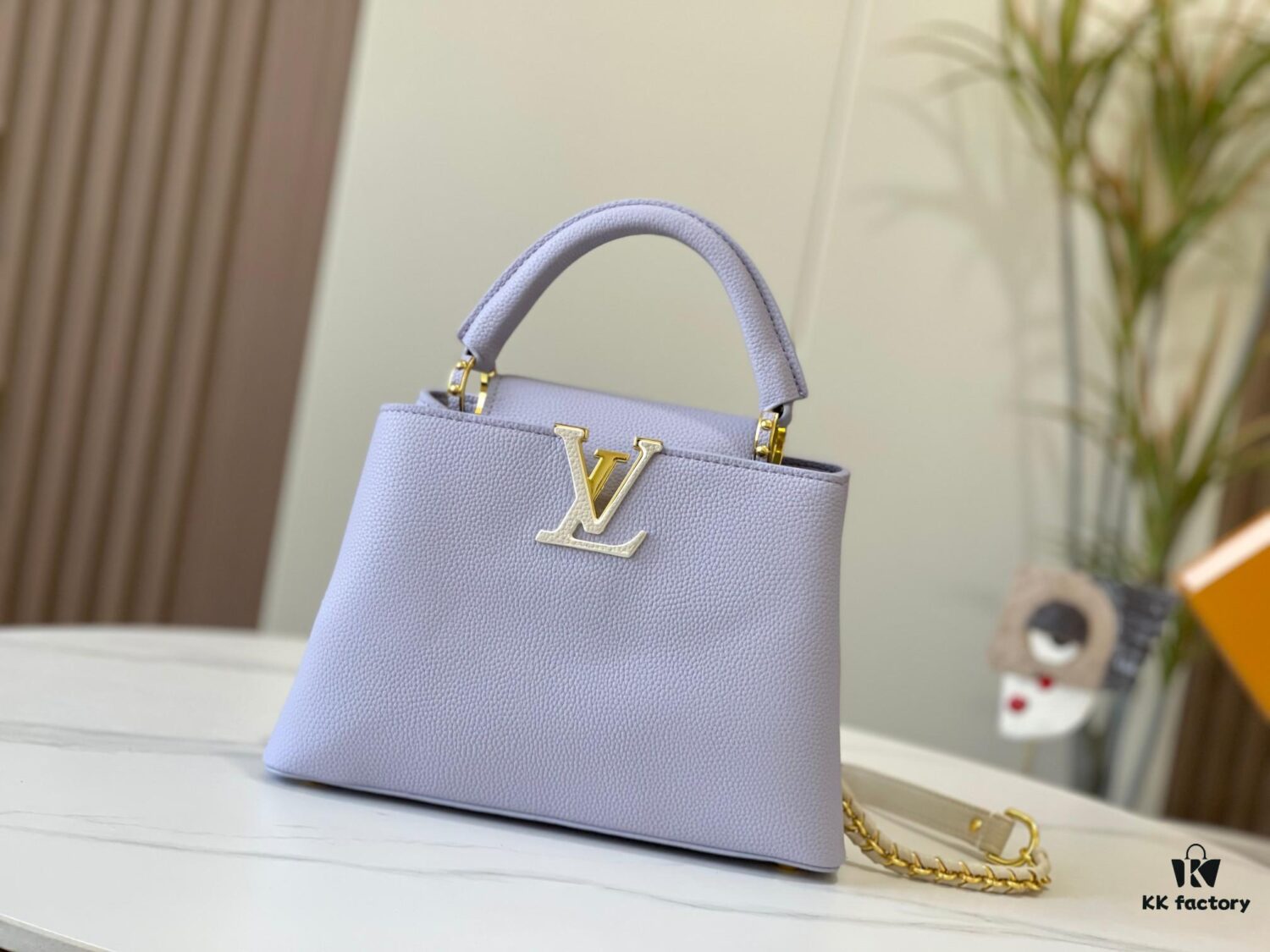 Exclusive On-Site Photo - Factory Outlet M59512 m59653 Capucines BB Handbag in Taurillon Leather