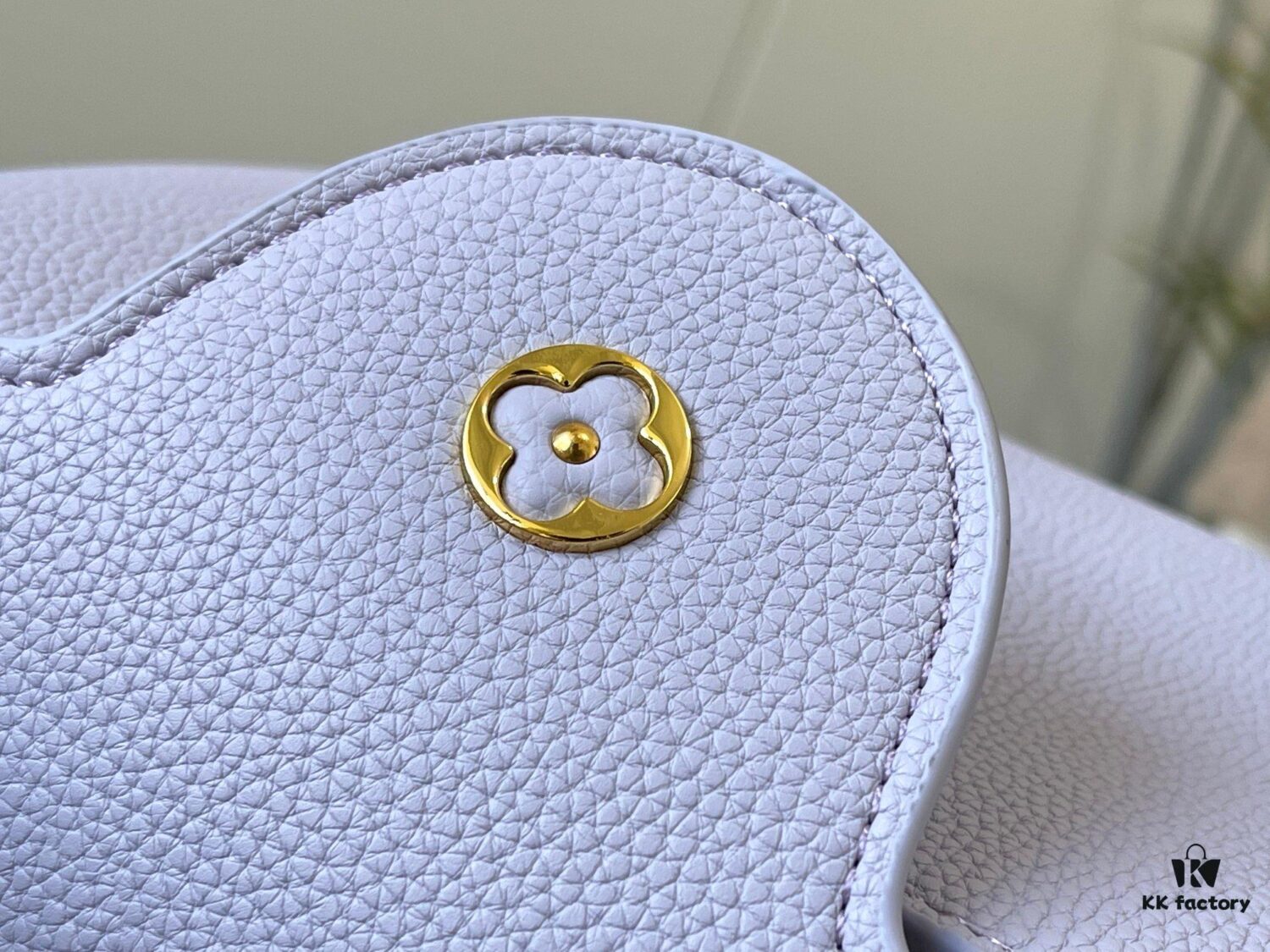 Exclusive On-Site Photo - Factory Outlet M59512 m59653 Capucines BB Handbag in Taurillon Leather