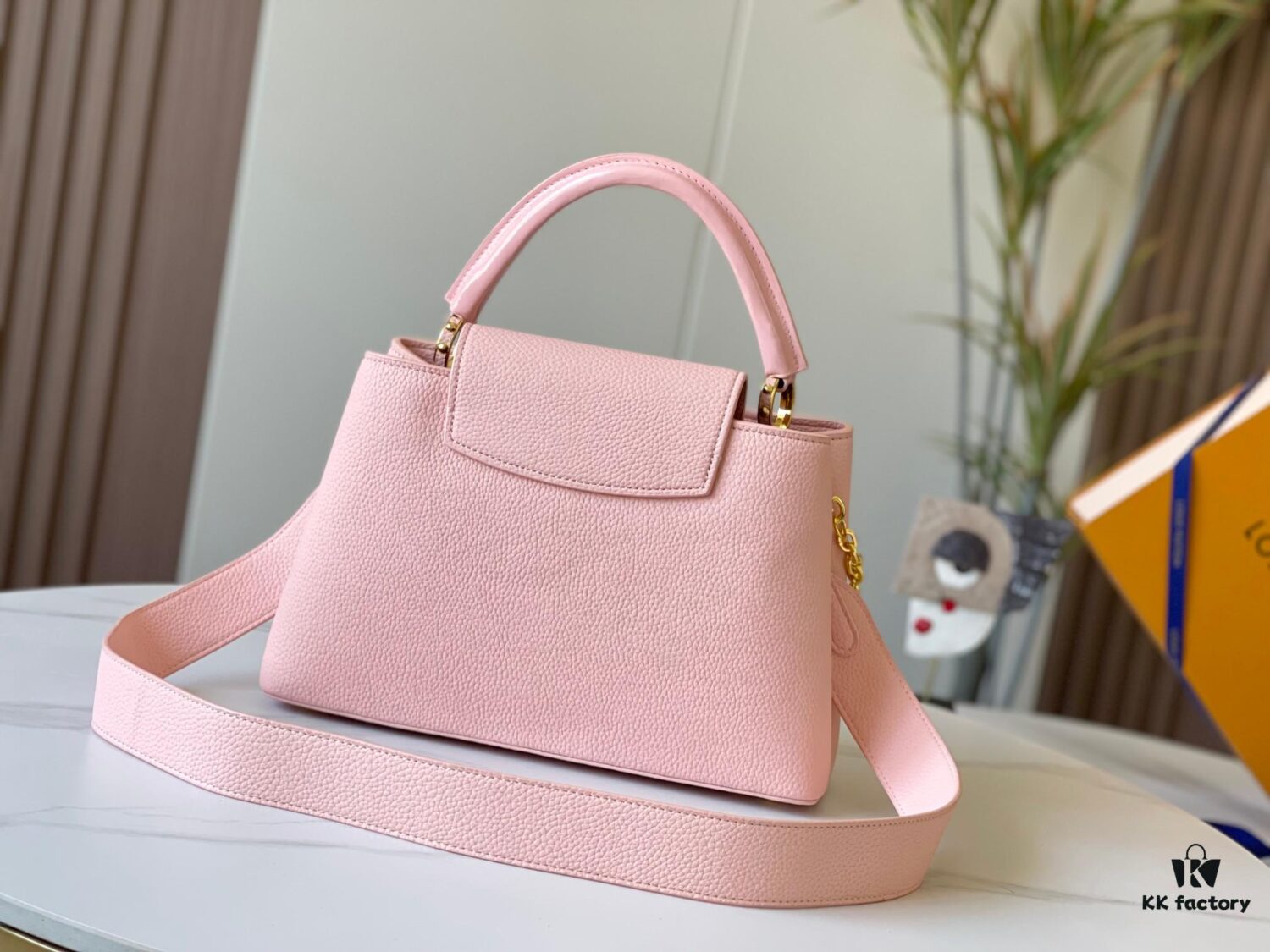 Upgraded M59209 Pink Capucines Medium Handbag