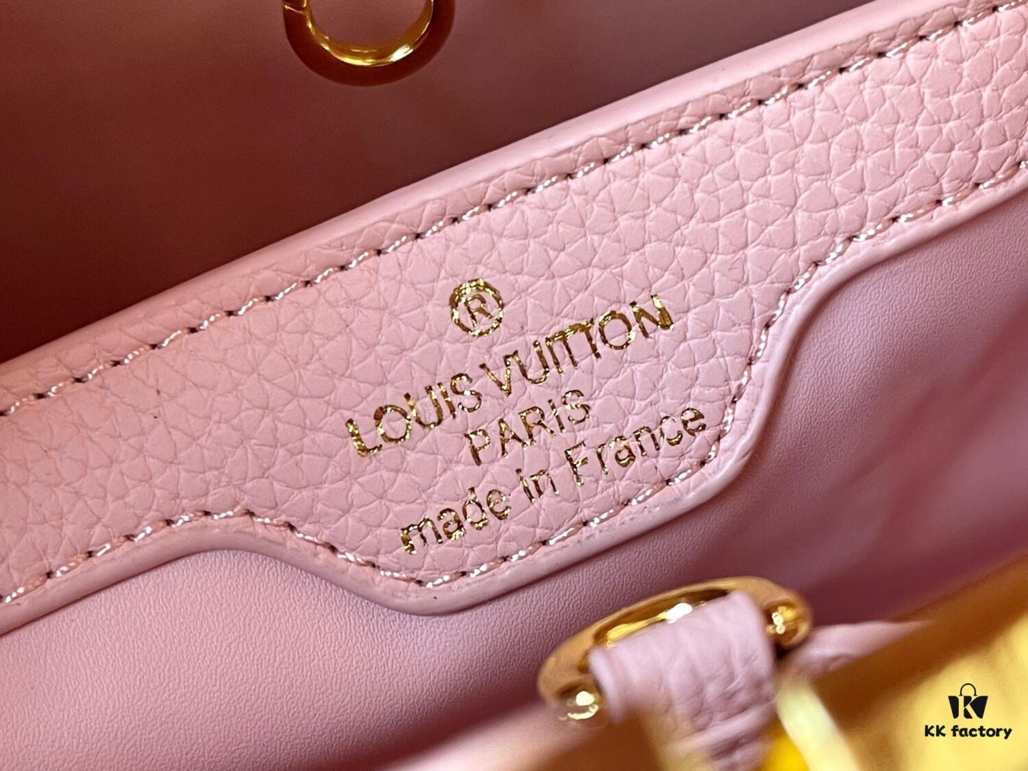 Upgraded M59209 Pink Capucines Medium Handbag