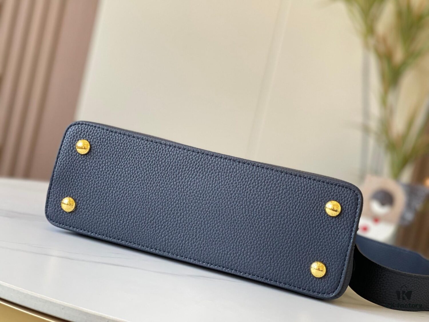 Upgraded M59209 Blue Capucines Medium Handbag