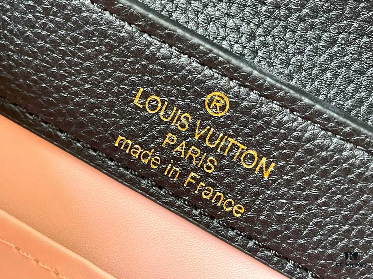 Upgraded M21798 Black Gold-Tone Clasp