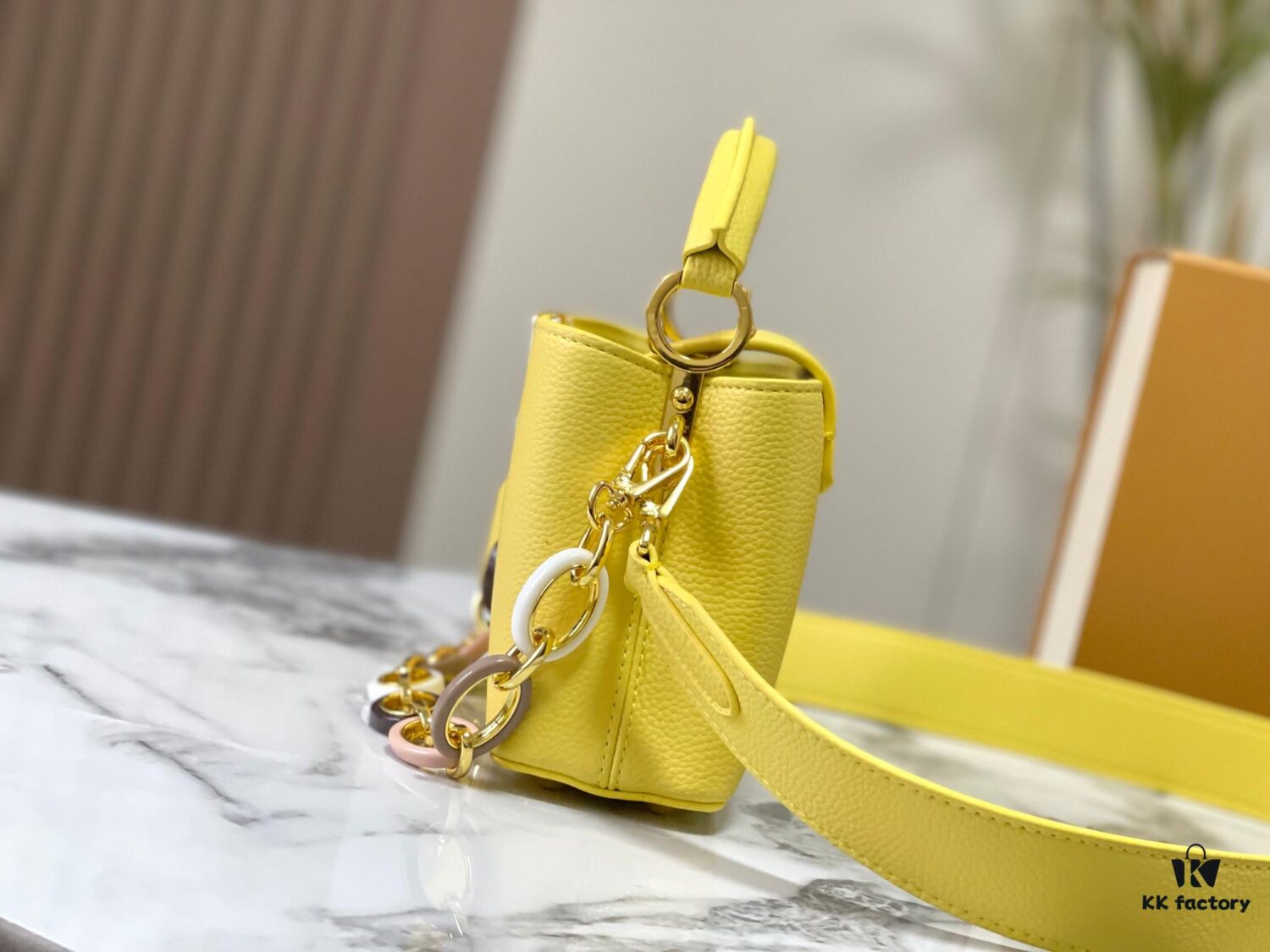 Upgraded M21798 Chick Yellow Gold-Tone Clasp