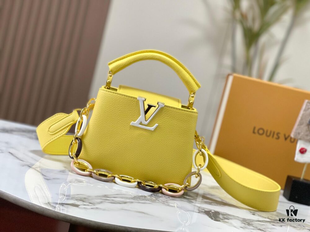 Upgraded M21798 Chick Yellow Gold-Tone Clasp