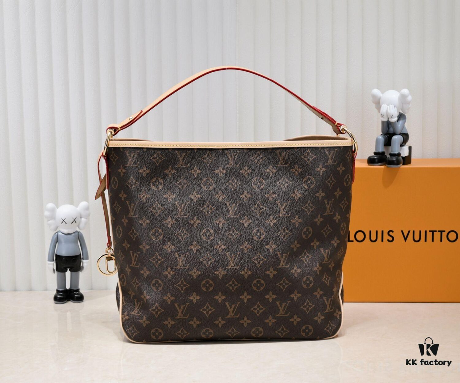 Wholesale Price, New Spring-Summer Arrival: The Stylish and Elegant Damier Azur Canvas Calvi Tote – Perfect for Office Days and Beach Weekends