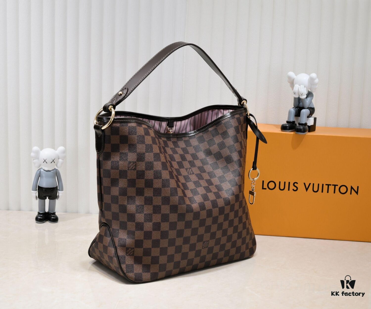 Wholesale Price Summer New Arrival, Stylish and Elegant Damier Azur Canvas Calvi Tote Bag in Vibrant Pomegranate Red, Perfect for Office and Beach Getaways