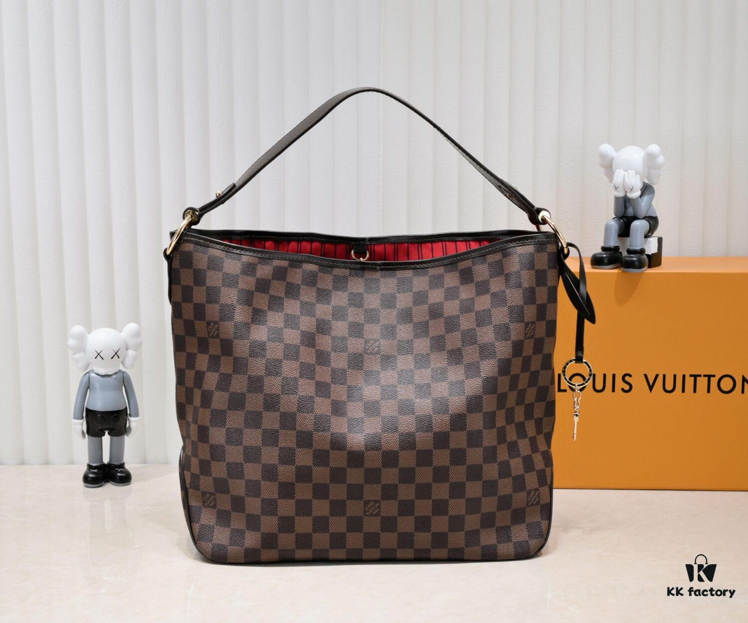 Wholesale Price, New Spring-Summer Style: The Stylish and Charming Damier Azur Canvas Calvi Tote – Perfect for Office Days and Beach Weekends