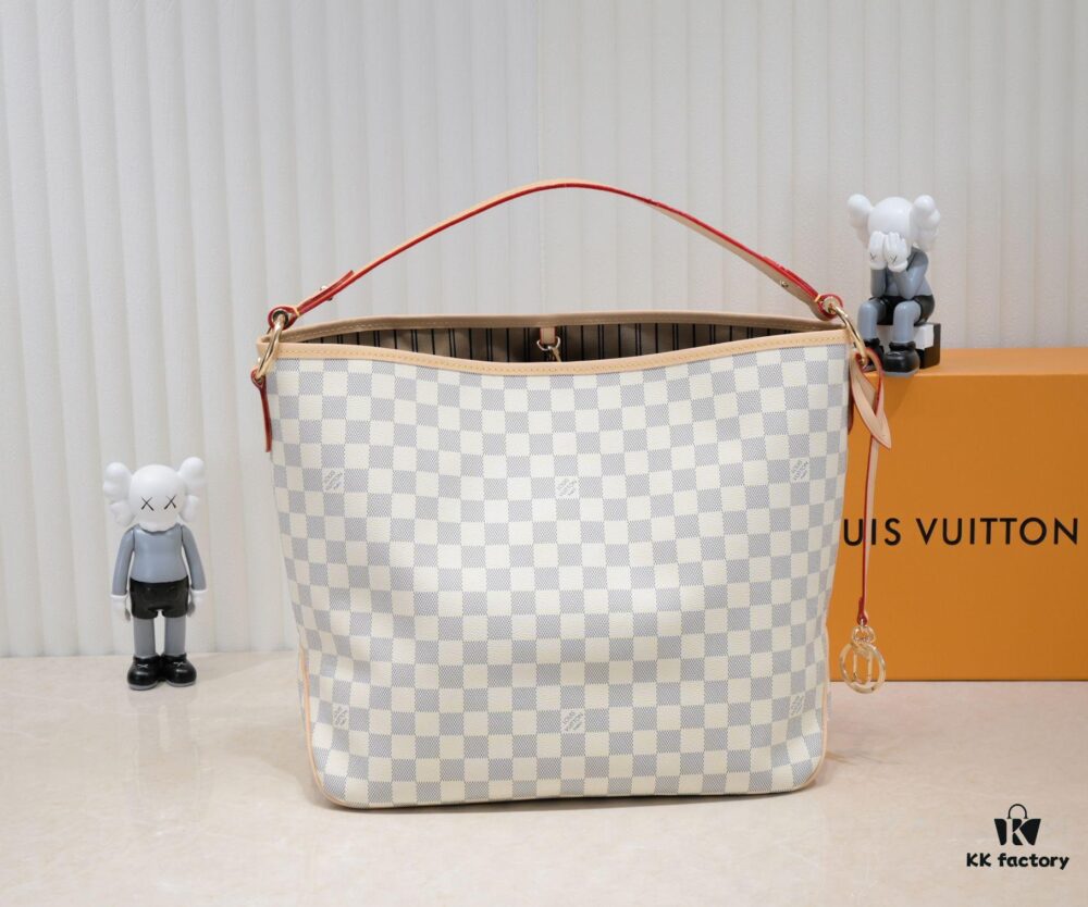 Wholesale Price Summer New Arrival, Stylish and Elegant Damier Azur Canvas Calvi Bag in Pomegranate Red, Perfect for Office and Beach Weekend Getaways