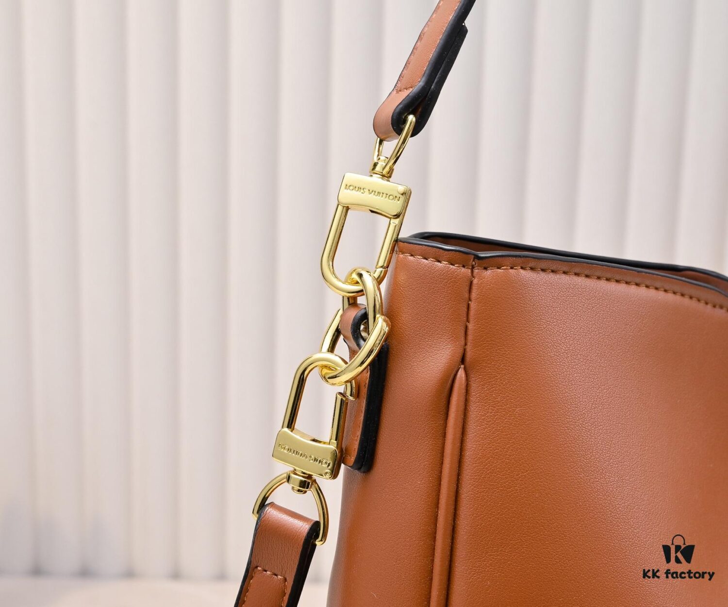 Louis Vuitton New Arrival Minimalist Elegant Design Hobo Bag Soft Silhouette Casual Chic Handbag