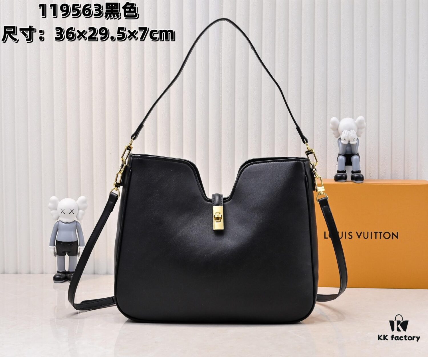 Louis Vuitton New Arrival Quietly Returns to Minimalist Elegance, Hobo-Inspired Design with Soft Silhouette Exudes Effortless Charm