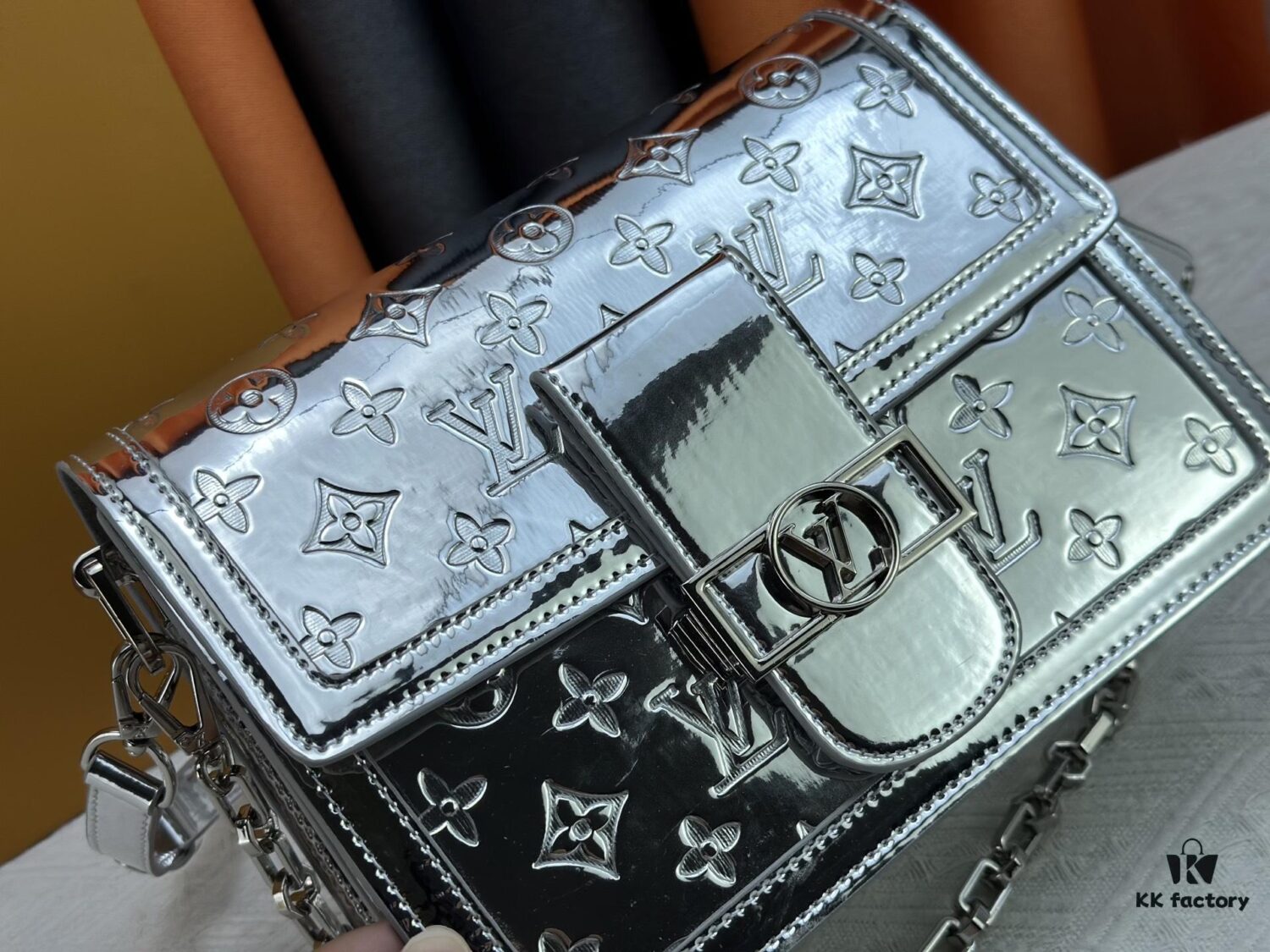 Daphne Gold Silver 💥 Louis Vuitton 2025 Spring Mailbox Bag M43599/44391/44580 Color Latest Version Shipment Métis Clutch