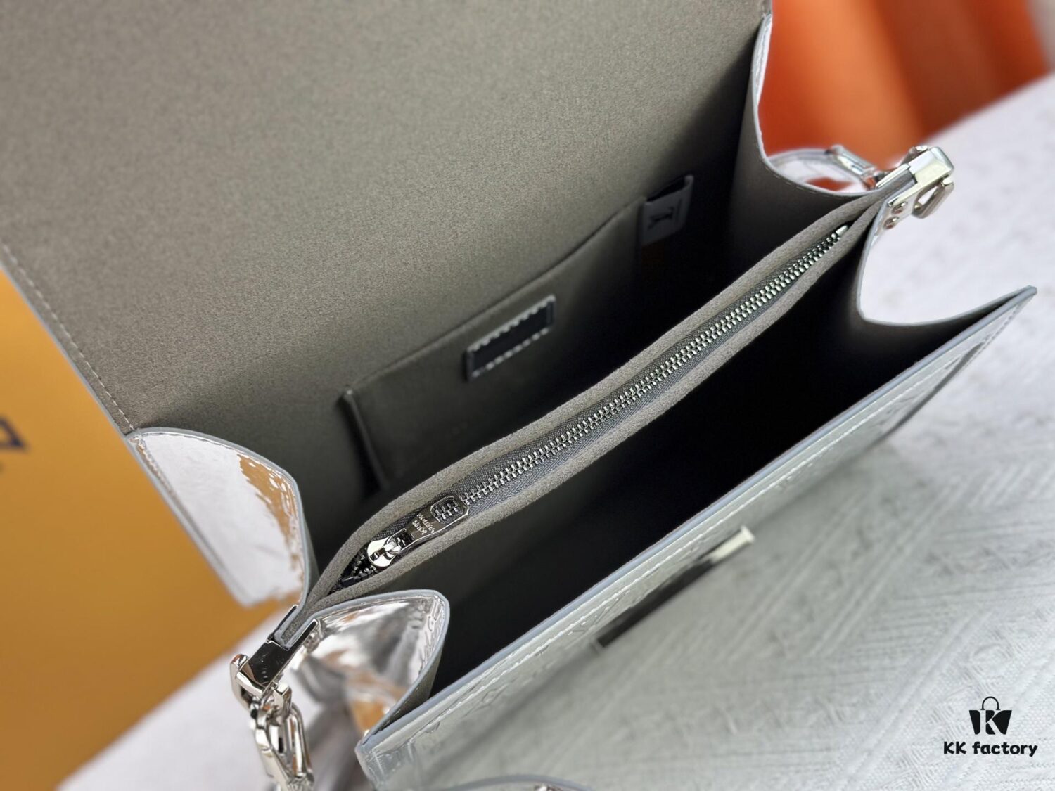 Daphne Gold Silver 💥 Louis Vuitton 2025 Spring Mailbox Bag M43599/44391/44580 Color Latest Version Shipment Métis Clutch