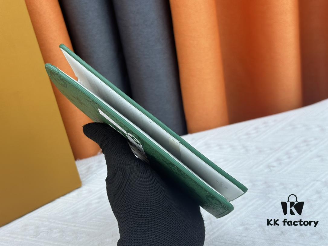 M80802 Letter Wallet Collection