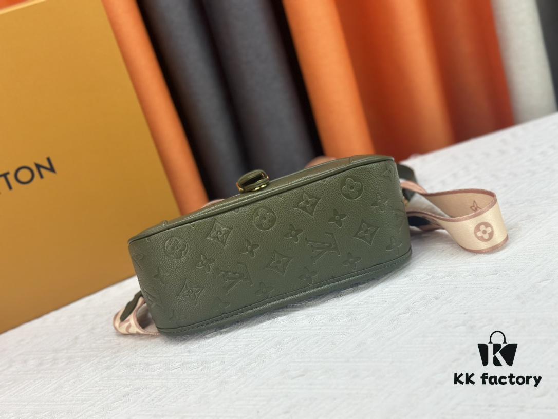 Diane Full Leather Baguette Bag Series M46386 M46388 M45985 New Arrival