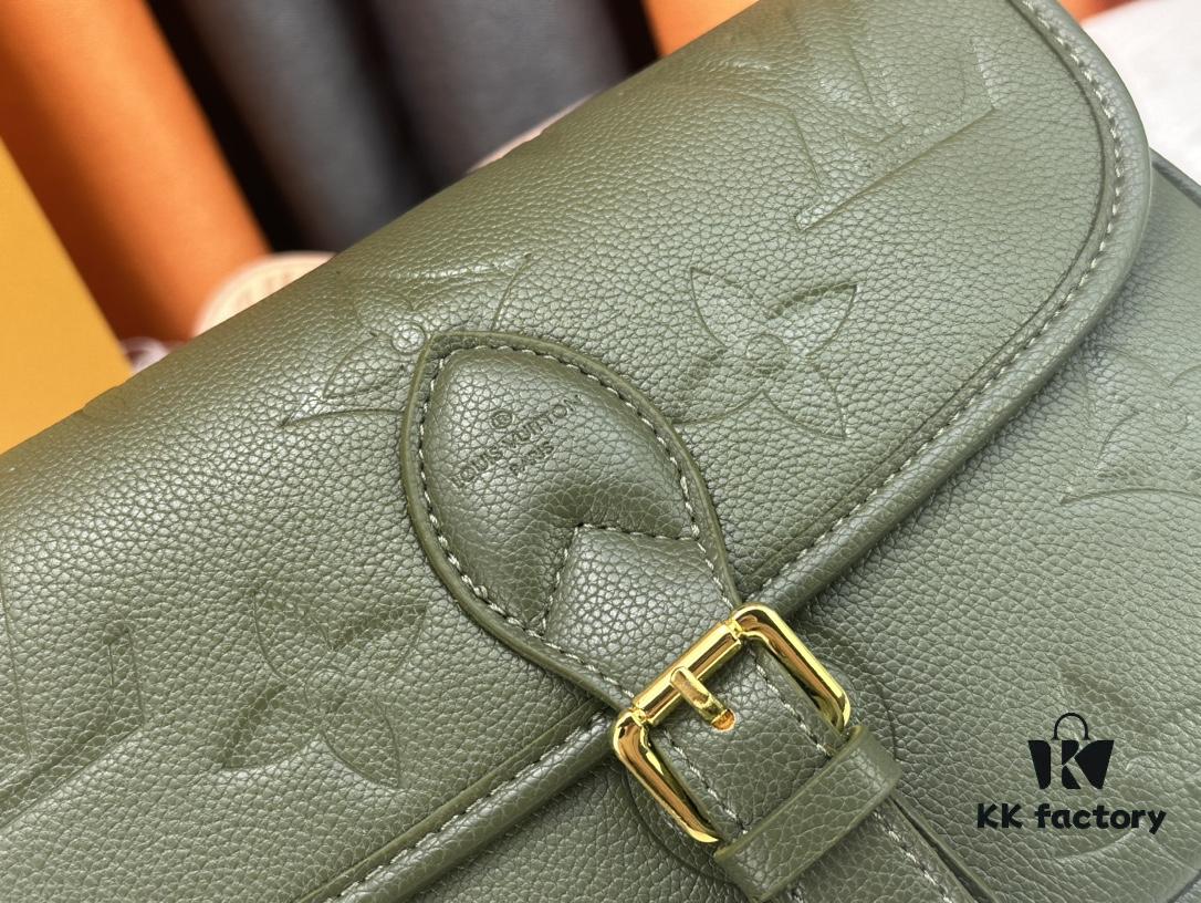 Diane Full Leather Baguette Bag Series M46386 M46388 M45985 New Arrival