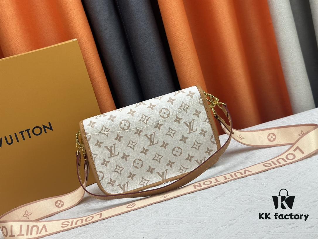 Authentic Studio Shot: M46386 M46388 M45985 Full Leather Baguette Bag Series, New Diane Handbag