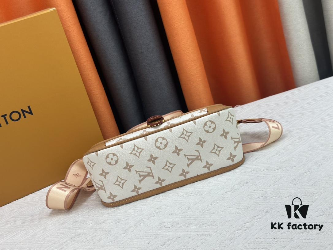 Authentic Studio Shot: M46386 M46388 M45985 Full Leather Baguette Bag Series, New Diane Handbag