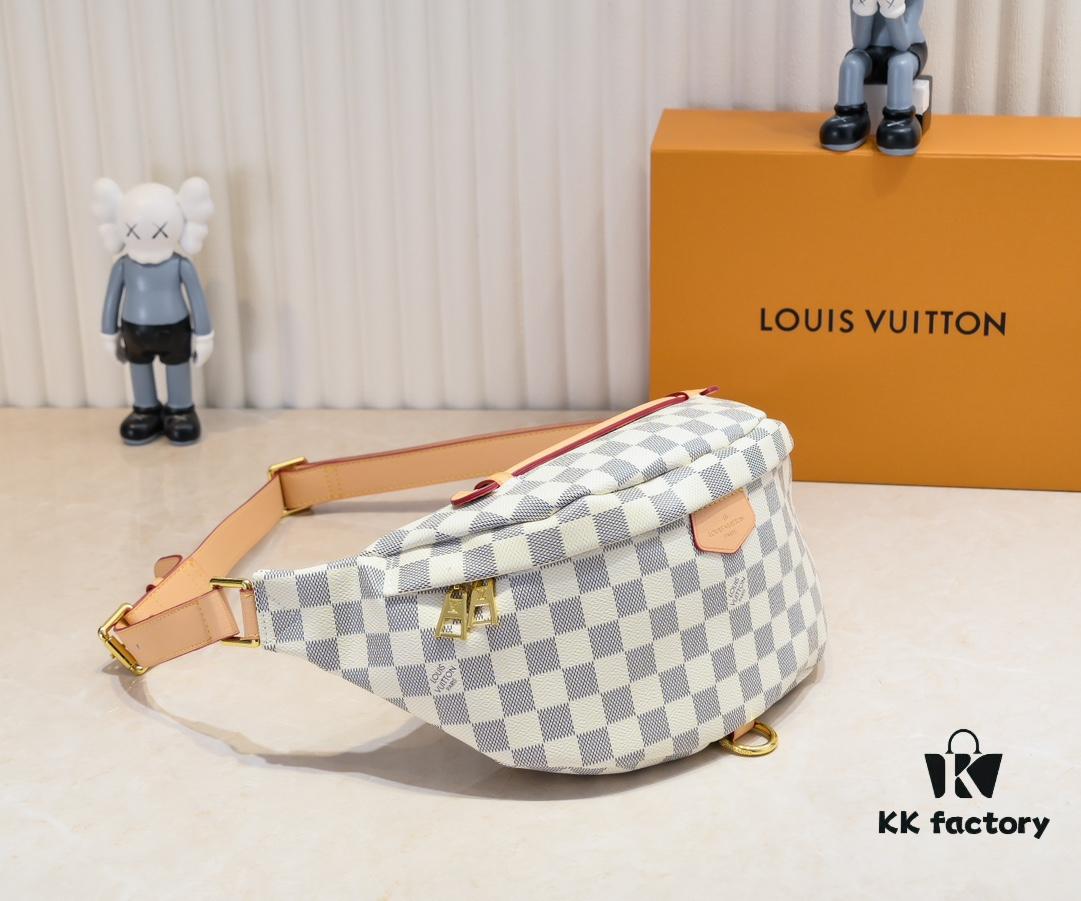 M43644 BUMBAG Belt Bag in Monogram Canvas