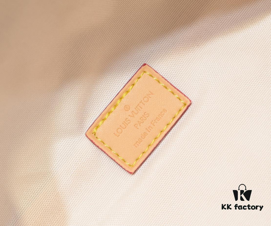 M43644 BUMBAG Belt Bag in Monogram Canvas