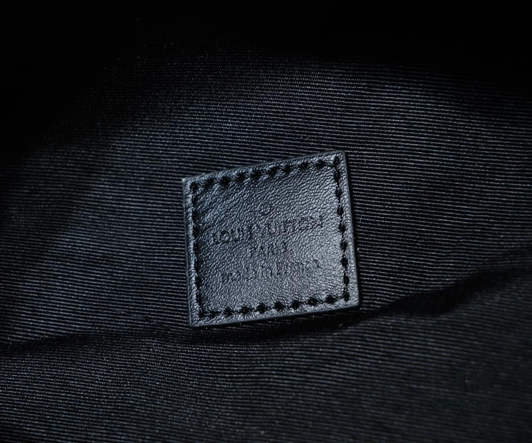 M43644 BUMBAG Belt Bag in Monogram Canvas