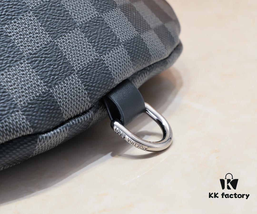 M43644 BUMBAG Belt Bag in Monogram Canvas