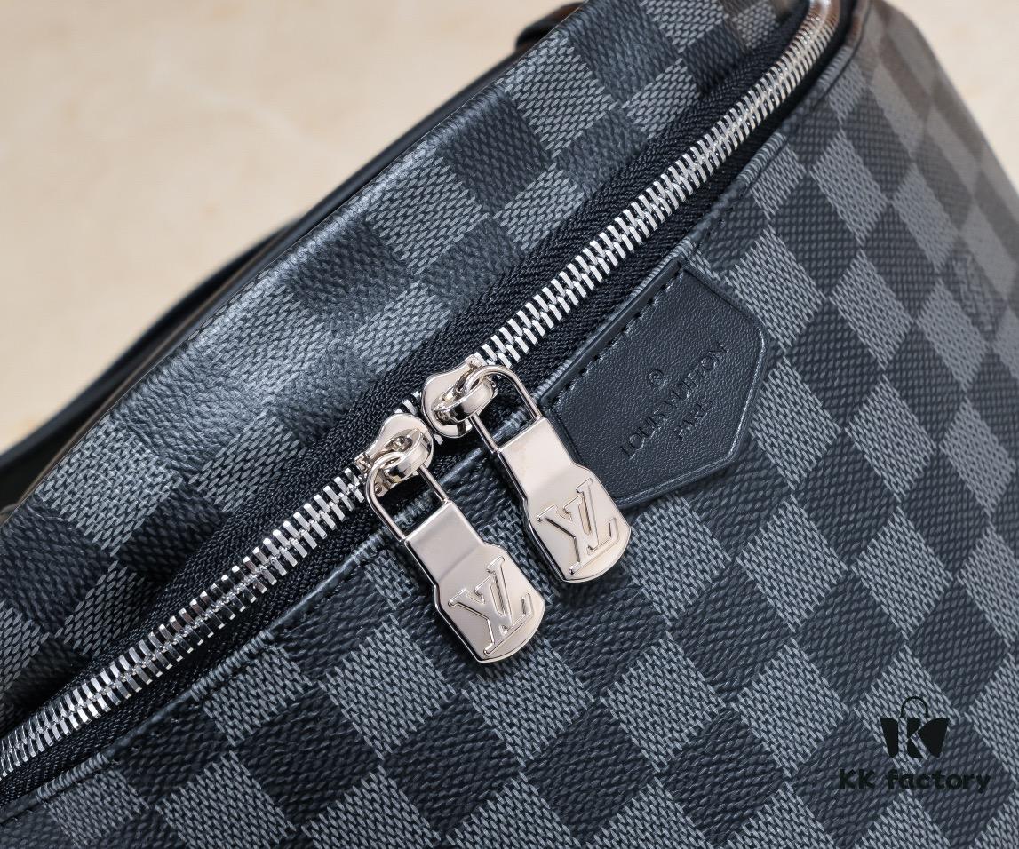 M43644 BUMBAG Belt Bag in Monogram Canvas