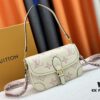 M46386 M46388 M45985 M45683 M45684 Full Leather Baguette Bag Series New Diane Handbag