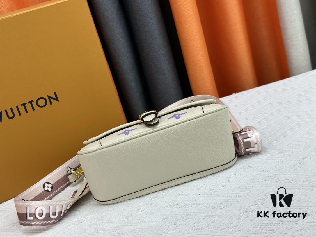 Authentic Studio Shot M46386 M46388 M45985 M45683 M45684 Full Leather Baguette Bag Series New Diane Handbag