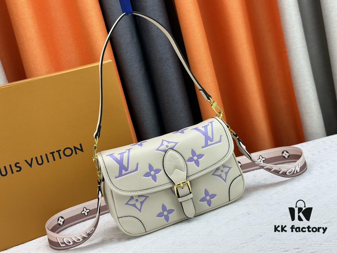 Authentic Studio Shot M46386 M46388 M45985 M45683 M45684 Full Leather Baguette Bag Series New Diane Handbag