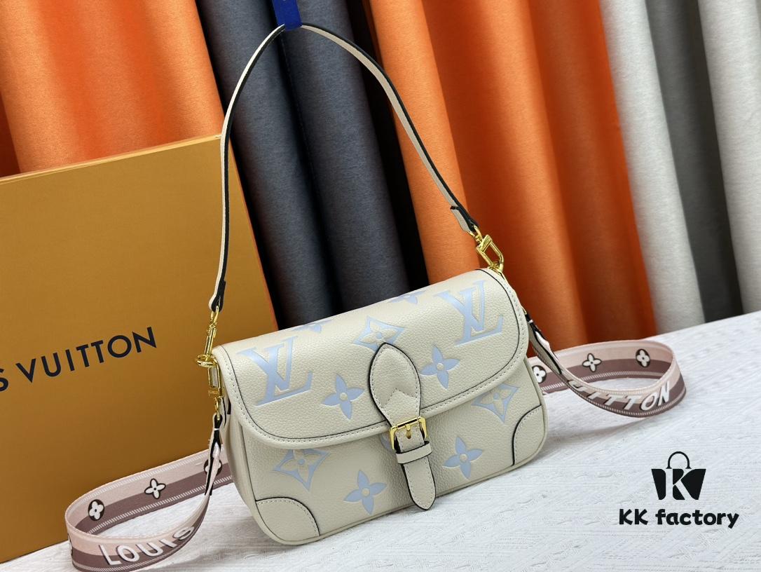 Authentic Studio Shot M46386 M46388 M45985 M45683 M45684 Full Leather Baguette Bag Series New Diane Handbag