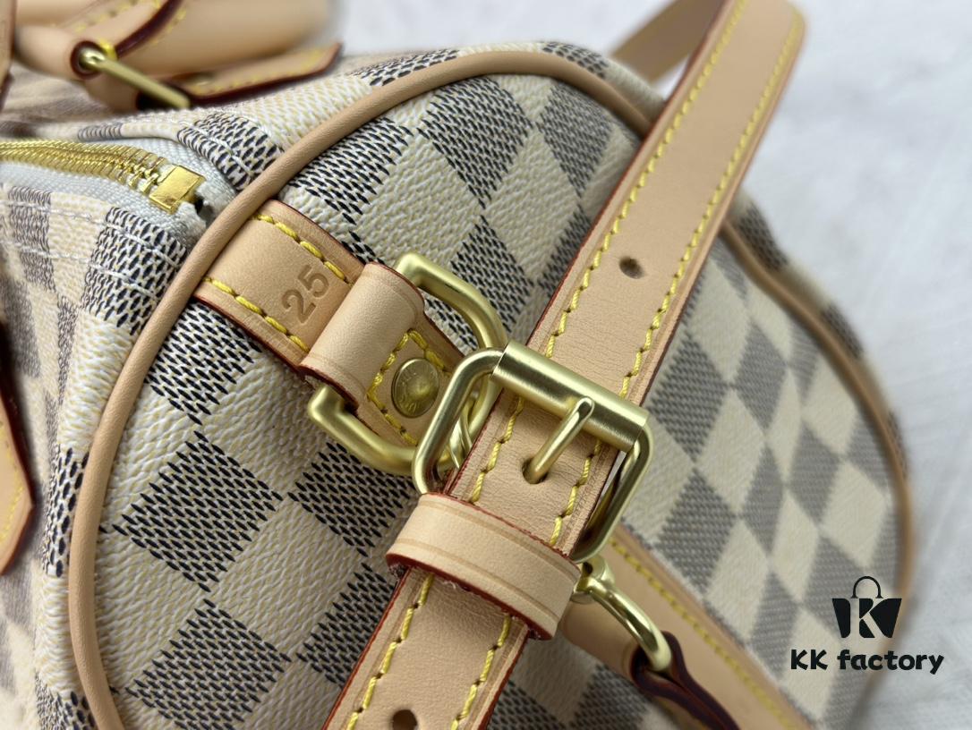 Medium and Large Size, High-Definition Photography Quality as Shown in Images