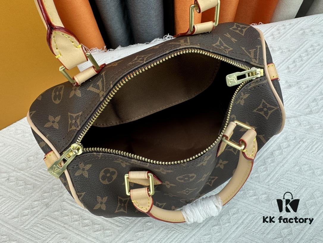 Medium and Large Sizes, High-Definition Photography as Shown