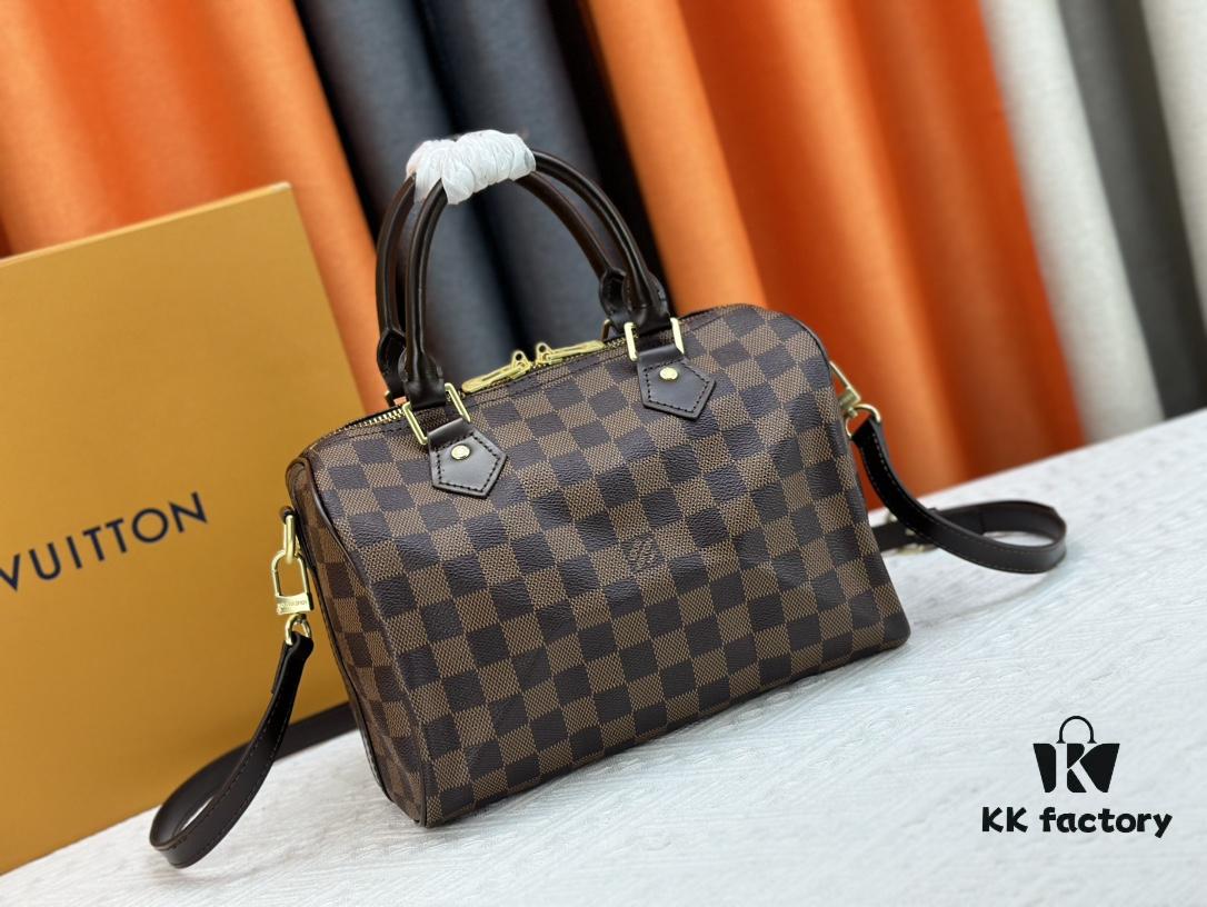 Medium and Large Sizes, High-Definition Photography as Shown