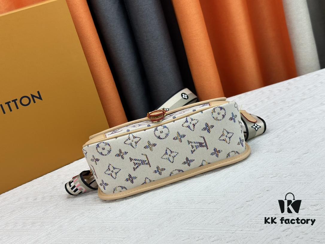 M46386 M45985 Jacquard Baguette Collection New Diane Handbag