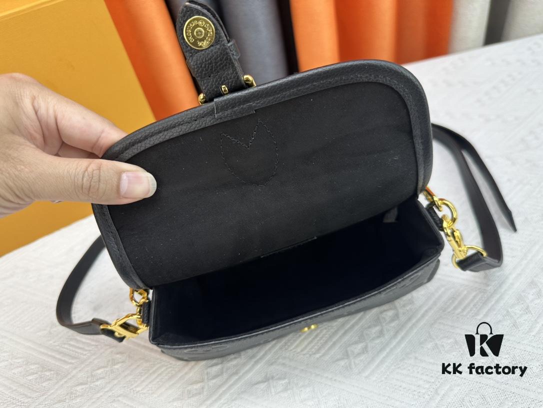 Upgraded Original M83566 M83300 M45985 Baguette Series New Diane Handbag