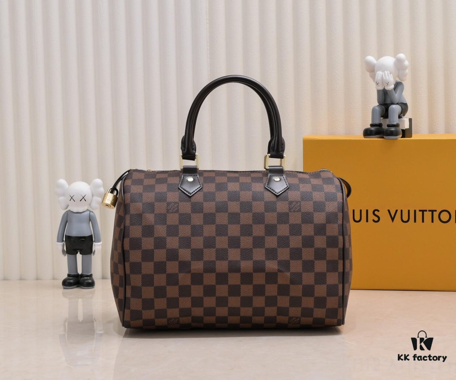 Exclusive Real Shot - Upgraded Version ‼️ Strapless Pillow Bag, High-Definition Photos, Quality as Shown (Three Sizes, Three Colors)