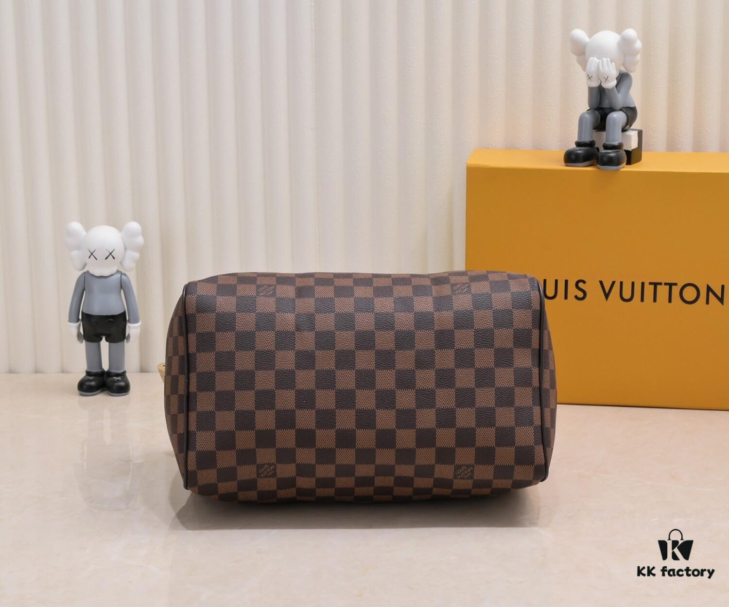 Exclusive Real Shot - Upgraded Version ‼️ Strapless Pillow Bag, High-Definition Photos, Quality as Shown (Three Sizes, Three Colors)