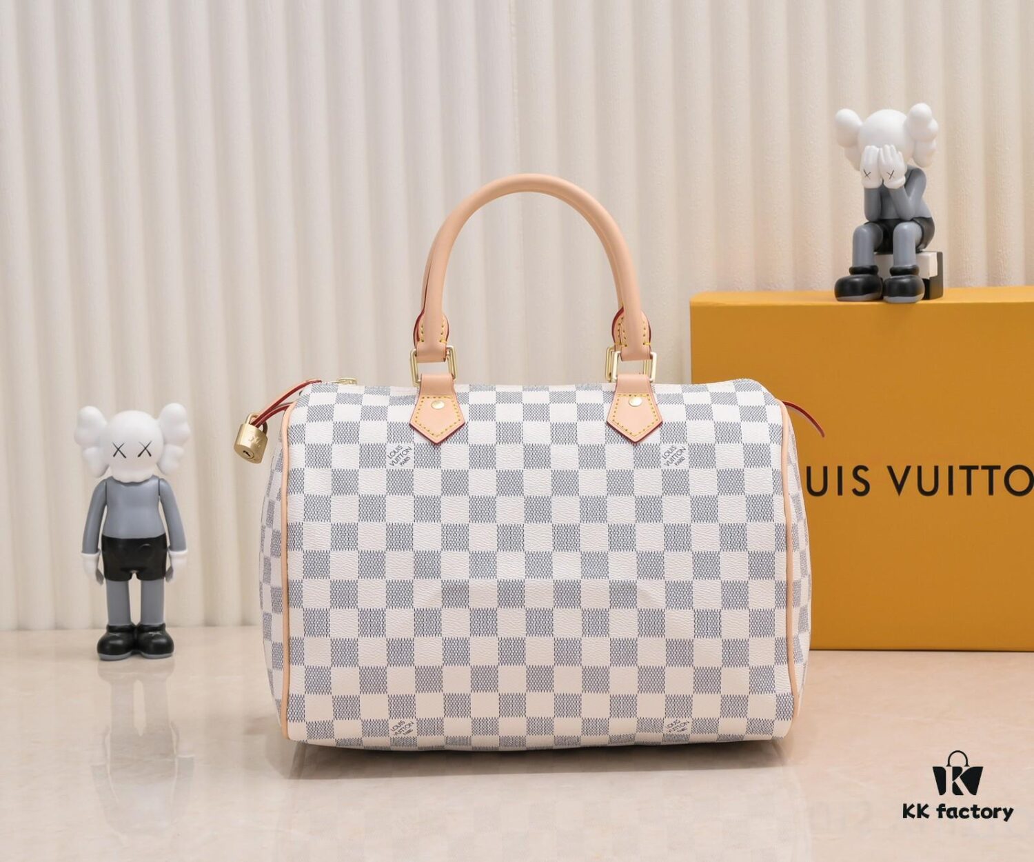 Exclusive Real Photos - Upgraded Version! Strapless Pillow Bag, High-Definition Imaging, Quality as Shown (Three Sizes, Three Colors)