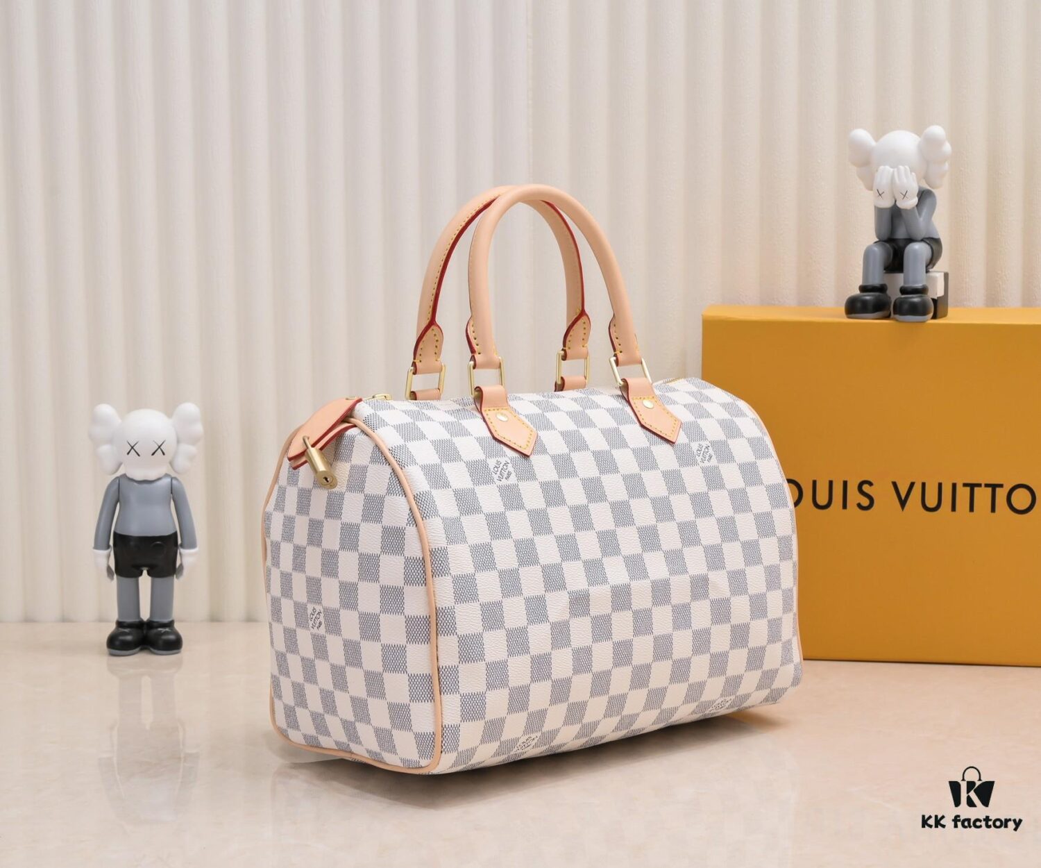 Exclusive Real Photos - Upgraded Version! Strapless Pillow Bag, High-Definition Imaging, Quality as Shown (Three Sizes, Three Colors)