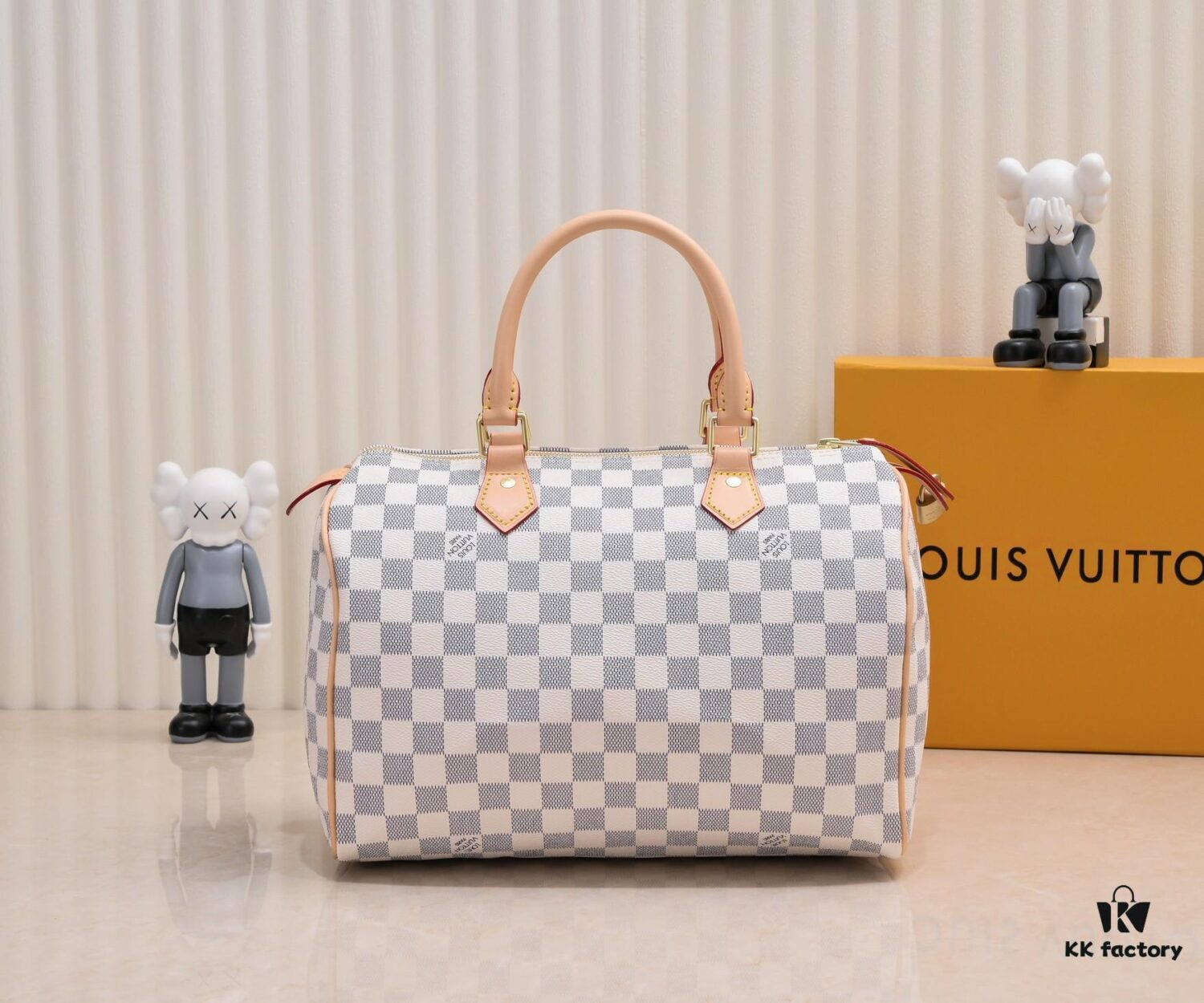 Exclusive Real Photos - Upgraded Version! Strapless Pillow Bag, High-Definition Imaging, Quality as Shown (Three Sizes, Three Colors)